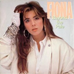 Fiona - Beyond The Pale ryhmässä CD @ Bengans Skivbutik AB (1015882)