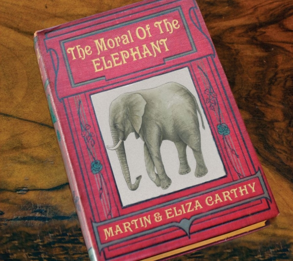 Carthy Martin & Eliza - Moral Of The Elephant ryhmässä CD / Worldmusic/ Folkmusik @ Bengans Skivbutik AB (1045206)