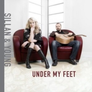 Sillan & Young - Under My Feet ryhmässä CD @ Bengans Skivbutik AB (1146006)