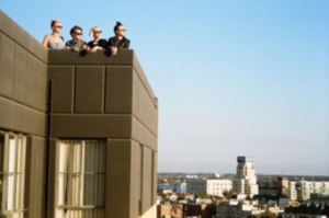 Pins - Wild Nights (Inkl.Cd) ryhmässä ME SUOSITTELEMME / Klassiska lablar / PIAS Recordings @ Bengans Skivbutik AB (1288795)