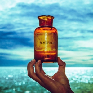 Blackfield - V - Digipack ryhmässä CD @ Bengans Skivbutik AB (2251238)
