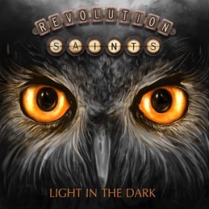 Revolution Saints - Light In The Dark ryhmässä CD @ Bengans Skivbutik AB (2540157)