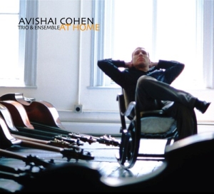 Avishai Cohen Trio & Ensemble - At Home ryhmässä CD @ Bengans Skivbutik AB (3128850)