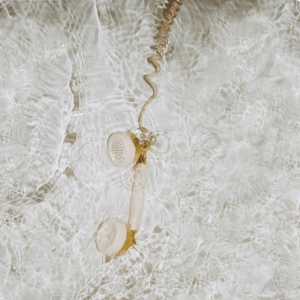 Fade - Fall In Love ryhmässä CD @ Bengans Skivbutik AB (3307653)