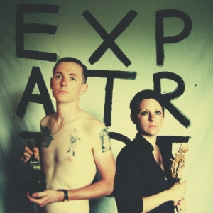 Moss Trevor & Hannah-Lou - Expatriot ryhmässä CD @ Bengans Skivbutik AB (3496157)