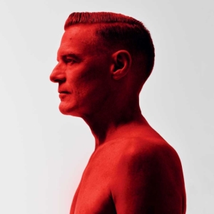 Bryan Adams - Shine A Light ryhmässä Minishops / Bryan Adams @ Bengans Skivbutik AB (3497044)