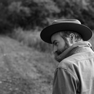 Simonett Dave - Red Tail ryhmässä VINYYLI @ Bengans Skivbutik AB (3765770)