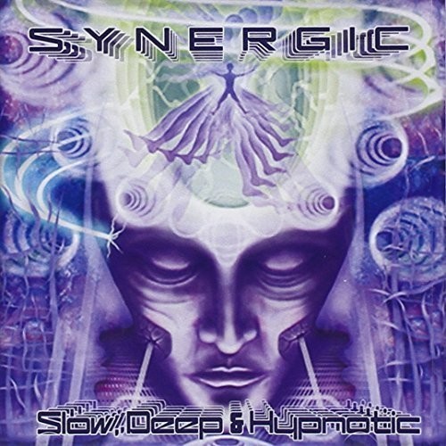 Synergic - Slow, Deep & Hypnotic ryhmässä CD / Dans/Techno @ Bengans Skivbutik AB (3926314)