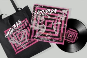 Gatuplan - Kampen Går Vidare! - Lp Black + Bag ryhmässä VINYYLI @ Bengans Skivbutik AB (3962082)