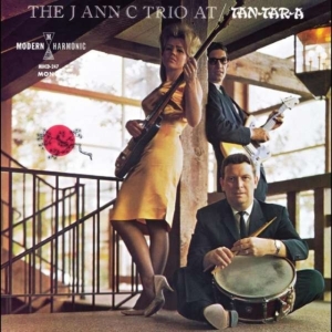 J Ann C Trio - At The Tan-Tar-A ryhmässä CD @ Bengans Skivbutik AB (4022292)