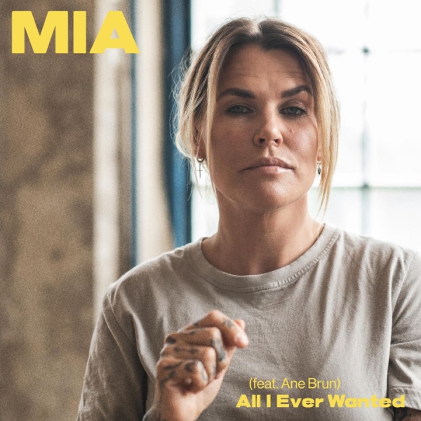 Mia - Maria ryhmässä CD / Pop @ Bengans Skivbutik AB (4073885)