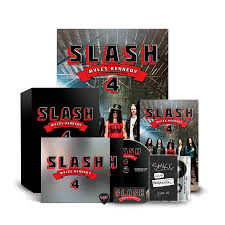 Slash - 4 (Feat. Myles Kennedy And The ryhmässä Minishops / Slash @ Bengans Skivbutik AB (4125285)