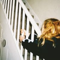 Fenne Lily - On Hold ryhmässä VINYYLI @ Bengans Skivbutik AB (4127019)