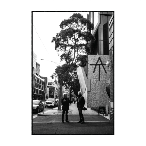 Tim Finn - At ryhmässä CD @ Bengans Skivbutik AB (4227853)