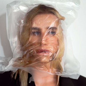 Kesha - Gag Order ryhmässä CD @ Bengans Skivbutik AB (4258063)