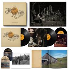 Neil Young - Harvest (50th Anniv Edition Boxset 2LP, Single, 2DVD) ryhmässä Musiikki / LP+DVD / Rock @ Bengans Skivbutik AB (4297066)