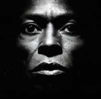 MILES DAVIS - TUTU ryhmässä CD @ Bengans Skivbutik AB (550141)