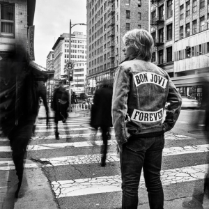 Bon Jovi - Forever ryhmässä ME SUOSITTELEMME / Perjantain julkaisut / Fredag den 7:e Juni 2024 @ Bengans Skivbutik AB (5522919)