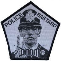 Doom - Patch Police Bastard Black Border ( ryhmässä MERCHANDISE / Kangasmerkki / Pop-Rock @ Bengans Skivbutik AB (5562688)