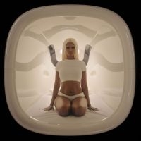 Kelela - Rave:N, The Remixes ryhmässä ME SUOSITTELEMME / Perjantain julkaisut / Perjantai, joulukuu 6, 2024 @ Bengans Skivbutik AB (5563173)