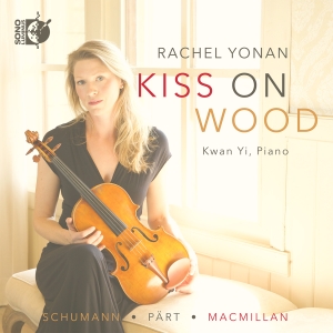 Rachel Yonan Kwan Yi - Kiss On Wood ryhmässä ME SUOSITTELEMME / Perjantain julkaisut / 2025-04-11 @ Bengans Skivbutik AB (5565347)