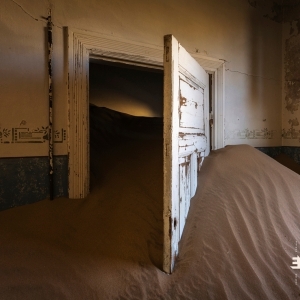 Alexi Tuomarila - Departing The Wasteland ryhmässä VINYYLI @ Bengans Skivbutik AB (5568790)