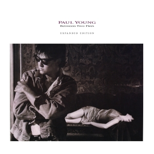 Paul Young - Between Two Fires ryhmässä ME SUOSITTELEMME / Perjantain julkaisut / Perjantai 22 marraskuuta 2024 @ Bengans Skivbutik AB (5569426)