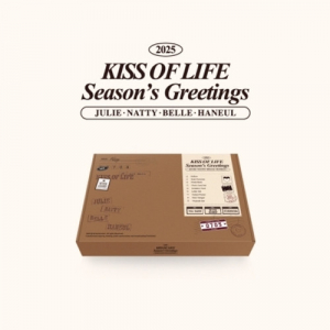 Kiss Of Life - 2025 Seasons Greetings + Photocard ryhmässä Övrigt /  @ Bengans Skivbutik AB (5571595)