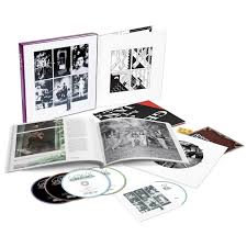 Genesis - The Lamb Lies Down On Broadway (4CD+Blu Ray Audio Boxset) ryhmässä ME SUOSITTELEMME / Perjantain julkaisut / 2025-09-26 @ Bengans Skivbutik AB (5573825)