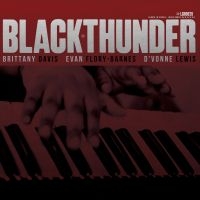 Davis Brittany - Black Thunder ryhmässä ME SUOSITTELEMME / Perjantain julkaisut / 2025-06-13 @ Bengans Skivbutik AB (5580575)