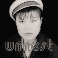 Unrest - Perfect Teeth ryhmässä ME SUOSITTELEMME / Perjantain julkaisut / 2025-03-28 @ Bengans Skivbutik AB (5586827)