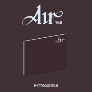 Yeji - Air (Photobook B Ver.) ryhmässä CD @ Bengans Skivbutik AB (5586864)