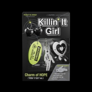 J-Hope - Charm Of Hope (Killin It Girl Ver.) ryhmässä MERCHANDISE / Merch+Code / Kommande / K-Pop @ Bengans Skivbutik AB (5629245)