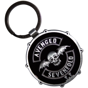 Avenged Sevenfold - Deathbat Crest Drum Double-Sided Keychain ryhmässä MERCHANDISE / Merch / Hårdrock @ Bengans Skivbutik AB (5630505)