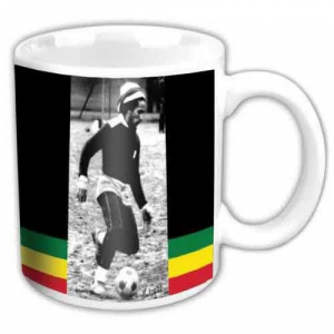 Bob Marley  - Soccer Boxed Mug ryhmässä MERCHANDISE / Merch / Reggae @ Bengans Skivbutik AB (5631085)