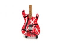 Van Halen Eddie - Minigitarr Kramer Baretta (Ca 25Cm) ryhmässä MERCHANDISE / Accessoarer / Hårdrock @ Bengans Skivbutik AB (5634925)