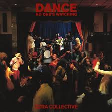 Ezra Collective - Split Seams/Vikt Hörn Dance, No One's Watching ryhmässä -Start Split @ Bengans Skivbutik AB (5637390)