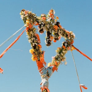 The Devil Wears Prada - Flowers (CD) ryhmässä ME SUOSITTELEMME / Perjantain julkaisut / 2025-11-21 @ Bengans Skivbutik AB (5640732)