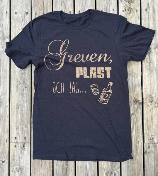 Nationalteatern - T-Shirt Greven ryhmässä MERCH / Vaatteet / T-paidat @ Bengans Skivbutik AB (5645366r)