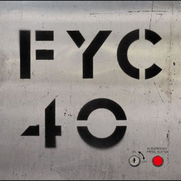 Fine Young Cannibals - Fyc 40 (40Th Anniversary Best Of) ryhmässä ME SUOSITTELEMME / Perjantain julkaisut / 2025-12-05 @ Bengans Skivbutik AB (5645588)
