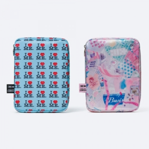 Illit - Not Cute Anymore (Illit x Ashley Williams Pouch Ver.) (I Heart Me) ryhmässä Minishops / K-Pop Minishops / Illit @ Bengans Skivbutik AB (5647623)
