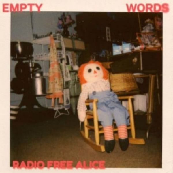 Radio Free Alice - Empty Words ryhmässä ME SUOSITTELEMME / Perjantain julkaisut / 2025-12-12 @ Bengans Skivbutik AB (5649851)