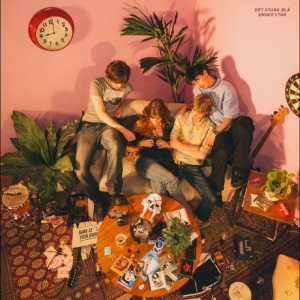 Det Stora Blå - Under Ytan ryhmässä CD / Kommande / Pop-Rock @ Bengans Skivbutik AB (5656870)