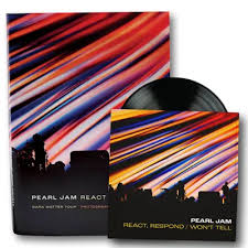 Pearl Jam - React/Respond: Dark Matter Tour Photo (Book/7Inch) (Rsd) ryhmässä ME SUOSITTELEMME / Record Store Day / RSD 2026 @ Bengans Skivbutik AB (5657589)