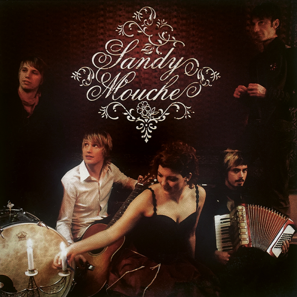 Sandy Mouche - Sandy Mouche EP (Digisleeve CD) ryhmässä ME SUOSITTELEMME / Perjantain julkaisut / 2026-06-05 @ Bengans Skivbutik AB (5662875)