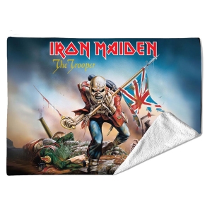 Iron Maiden - Trooper Small Fleece Blanket ryhmässä MERCHANDISE / Merch / Nyheter / Hårdrock @ Bengans Skivbutik AB (5663174)