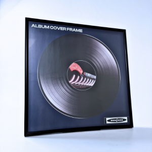 Vinyltillbehör - Vinyl Record Frame (Black) ryhmässä Vinyylitarvikkeet @ Bengans Skivbutik AB (5664570)