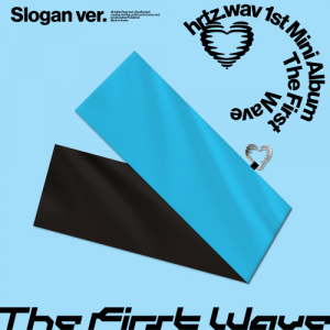 hrtz.wav - The First Wave (Slogan ver.) ryhmässä MERCHANDISE / Merch+Code / Kommande / K-Pop @ Bengans Skivbutik AB (5665615)