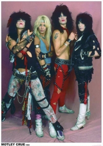 Mötley Crue - Motley Crue Group (91,5 X 61 Cm) ryhmässä MERCHANDISE / Poster / Heavy Metal @ Bengans Skivbutik AB (5668440)