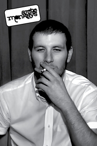 Arctic Monkeys - Whatever People Think I Am (91,5 X 61 Cm) ryhmässä MERCHANDISE / Poster /  /  @ Bengans Skivbutik AB (5668444)